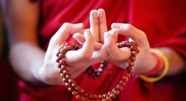 འཁྲུངས་སྐར་སྔ་ཕྱིའི་སྣང་རྟོག