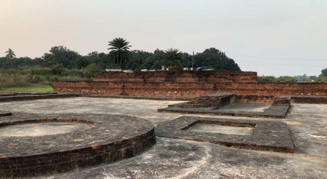 བི་ཀྲ་མ་ལ་ཤཱི་ལའི་གཙུག་ལག་ཁང།