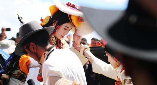 ཚ་མོར་སྤྲིངས་པའི་འཕྲིན་《ཁྱིམ་སྐྱོང་གི་སྒྱུ་རྩལ།》